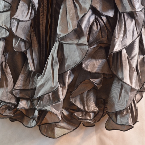 Silver frilled Mini Dress SZ S Daisy - Picture 6 of 12